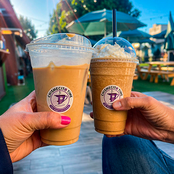 Frappé Oreo servido en Chismecito Time, cafetería en Tijuana